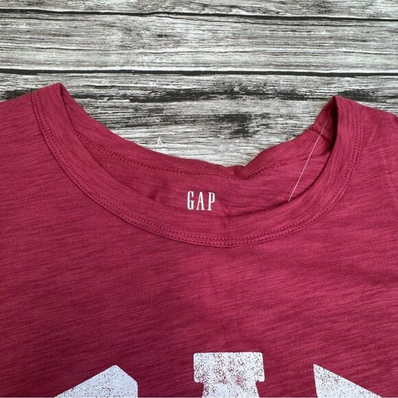 GAP Womens Basic Branded T Tee Shirt S SM Small Wine Merlot Red White Hi Low NWT - Picture 6 of 13